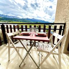 Studio chaleureux avec vue plein sud imprenable !