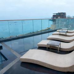 芭提雅 市中心 酒店公寓预订 无边泳池 海滩 日光浴 健身房