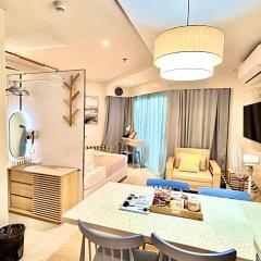 Tambuli Beach Studio Pool Netflix WiFi Washer Kitchen Private Balcony Sea and City View