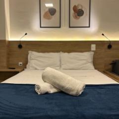 Seu apartamento a passos da PUC-RS e Hosp São Lucas com Vaga Grátis, Piscina, WI-FI