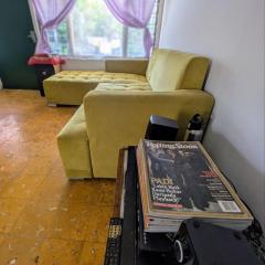 Land Ho - Homestay in Taman Sari