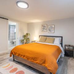 Pet-Friendly 4BR Home Near Airport & Seattle DT