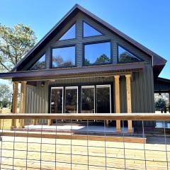 Peaceful Cabin with Dock and Pond Views in Georgia
