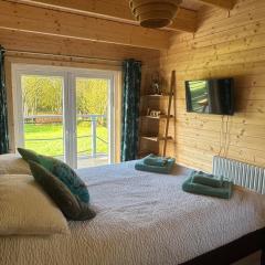 Lake Lodge at Farthings Farm