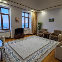 Boulvard apartment near Adidas