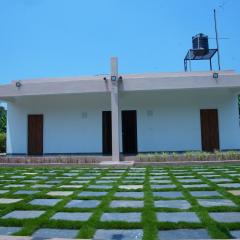 HIDEAWAY FARM STAY HAMPI