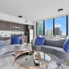 X Lounge VIII - Downtown Miami High-Rise Rooftop pool & City Views