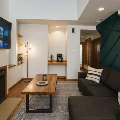 Soulard River-View Loft - 2 King BR - Parking