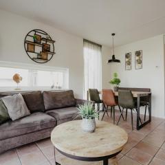 Apartment in Waterpark with Private Jetty