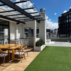 Departamento la Carolina - Centro financiero y comercial Quito