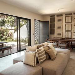 Enchanting 4BR VillaΔ Pool& RooftopΔPrime location