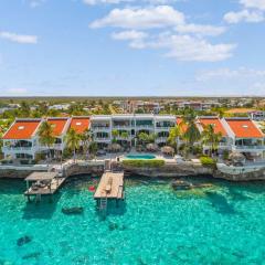 Belmar Oceanfront Apartment 11 with sea view right on the ocean and air conditioning in the living room