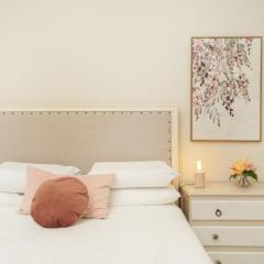 Comfortable Terrace in Central Location