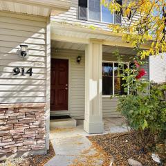 Large, Cozy Home, 10 min to Boise!