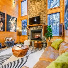 Private Luxury Cabin - Hot Tub - Pool Table - Ping Pong - Firepit - Loft