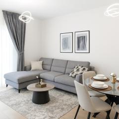 2bhk Canal View near Ferrari World and Sea World