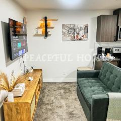 Peaceful Homes - Elegant 2 Bedroom Suite