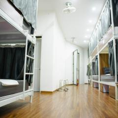 Hanoi Train Street Hostel