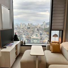 Premium Comfort Smart Home - Entire Loft Apartment