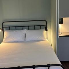 Private Room in Cologne Poll