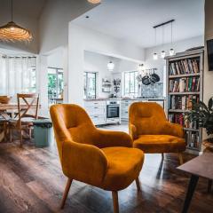 וילה בקיבוץ דפנה - אירוח וטיולים בלב טבע פראי