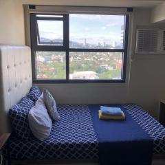 Lux Living - a non-smoking condo