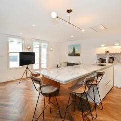 Contemporary 2-Bedroom Escape in Notting Hill