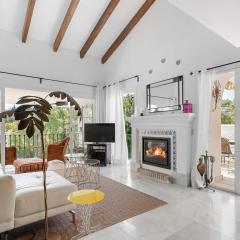 Beautiful Golfside Hideaway