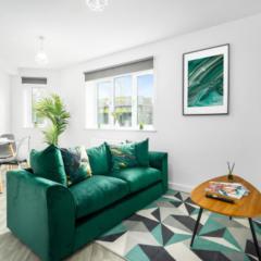 Stylish 2 Bed Apartment - Smart TV - WiFi - Parking 27C