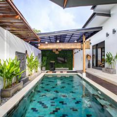 Villa Watu Padang Padang