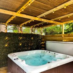 Arawn 4 - Hot Tub - Dog friendly - Family
