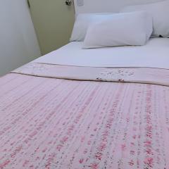 SM3 Habitación pequeña con baño privado/Miraflores