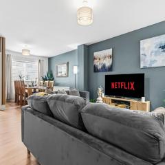 3-Bedroom Cosy, Spacious, Stunning House, Fratton, Portsmouth, Pet-Friendly, Sleeps 6, Parking Available - LONG TERM STAY SPECIAL OFFER AVAILABLE! by Blue Puffin Stays