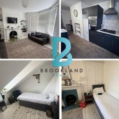 Four Bedroom House by Brookland Stays Serviced Accommodation Short Lets Brighton with Free WiFi