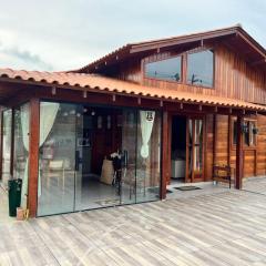 Casa de Madeira Encantadora