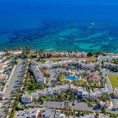 Coral Bay Star - Direct sea location