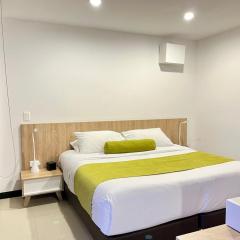 Apartasuite cercana al aeropuerto internacional MED