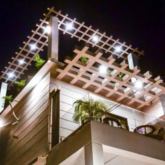 Saya's Abode - Railview Suites