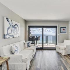 Elegant Two-Bedroom Beachfront Apartment with Panoramic Gulf Views