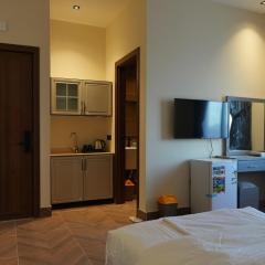 رايز العارض للشقق المخدومة