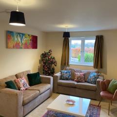 Warm & Cosy 4 Bed Cambridge House w Parking Garden & High Speed WIFI