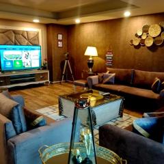 Luxury Apartment In Centaurus Mall