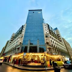 Prime apartment in Buzand 17