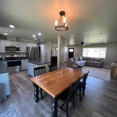 Rest and Retreat River House