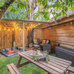 The Retreat - Uk50421