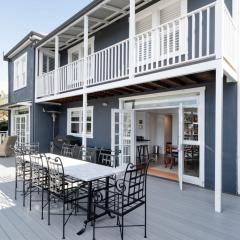 East Launceston Home • Sleeps 11 • City Views