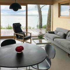 Modern Summer House By The Water In Hellebæk