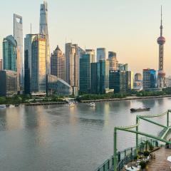 Banyantree Shanghai On the Bund - Tales rooftop bar boasts a jaw-dropping panoramic vista