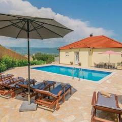 Katarina with pool & fantastic view