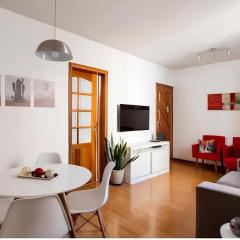 3 Quartos com Ar perto da Praia - Conforto e Espaço